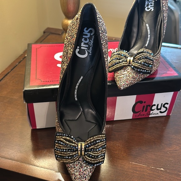 Ready to Celebrate! - Picture 4 of 9